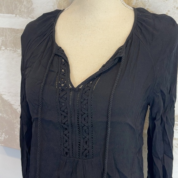 Daniel Rainn Black Long Sleeve top size small - Picture 2 of 5